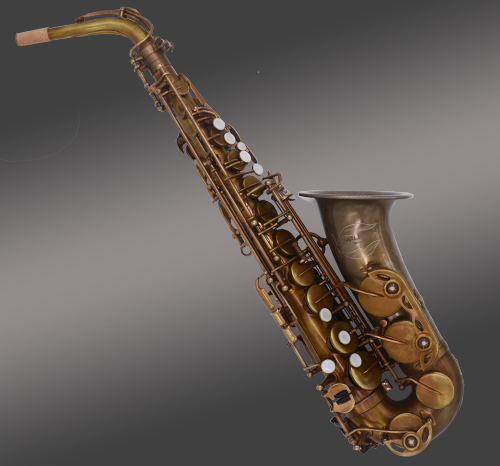 中音萨克斯演奏姿势 中音萨克斯演奏姿势