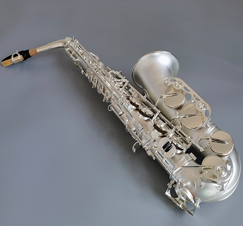 英国365上市公司萨克斯 英国365上市公司萨克斯